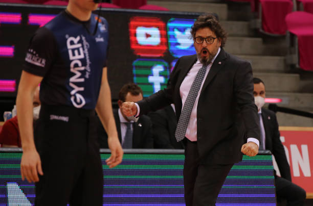 他在意甲斯 他在意甲斯